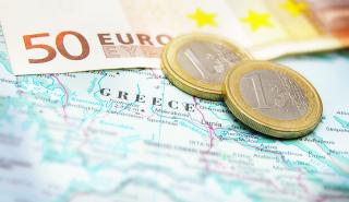 ΤτΕ: Διευρύνεται το έλλειμμα τρεχουσών συναλλαγών στο οκτάμηνο – Πτώση 1,8% στις ταξιδιωτικές εισπράξεις τον Αύγουστο